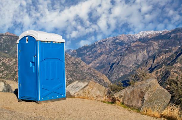Types of Portable Toilets We Offer in Woodsboro, TX